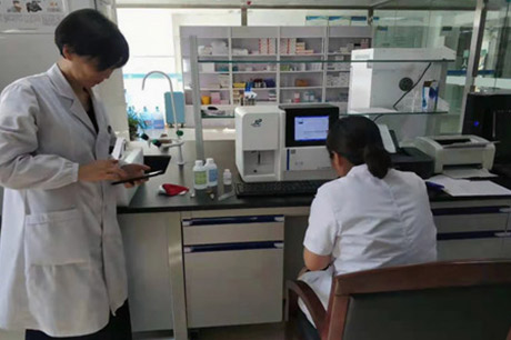 血液好色先生TV下载检测仪诊所配备